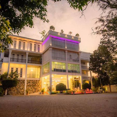Royal Reach Udawalawe Otel Dış mekan fotoğraf