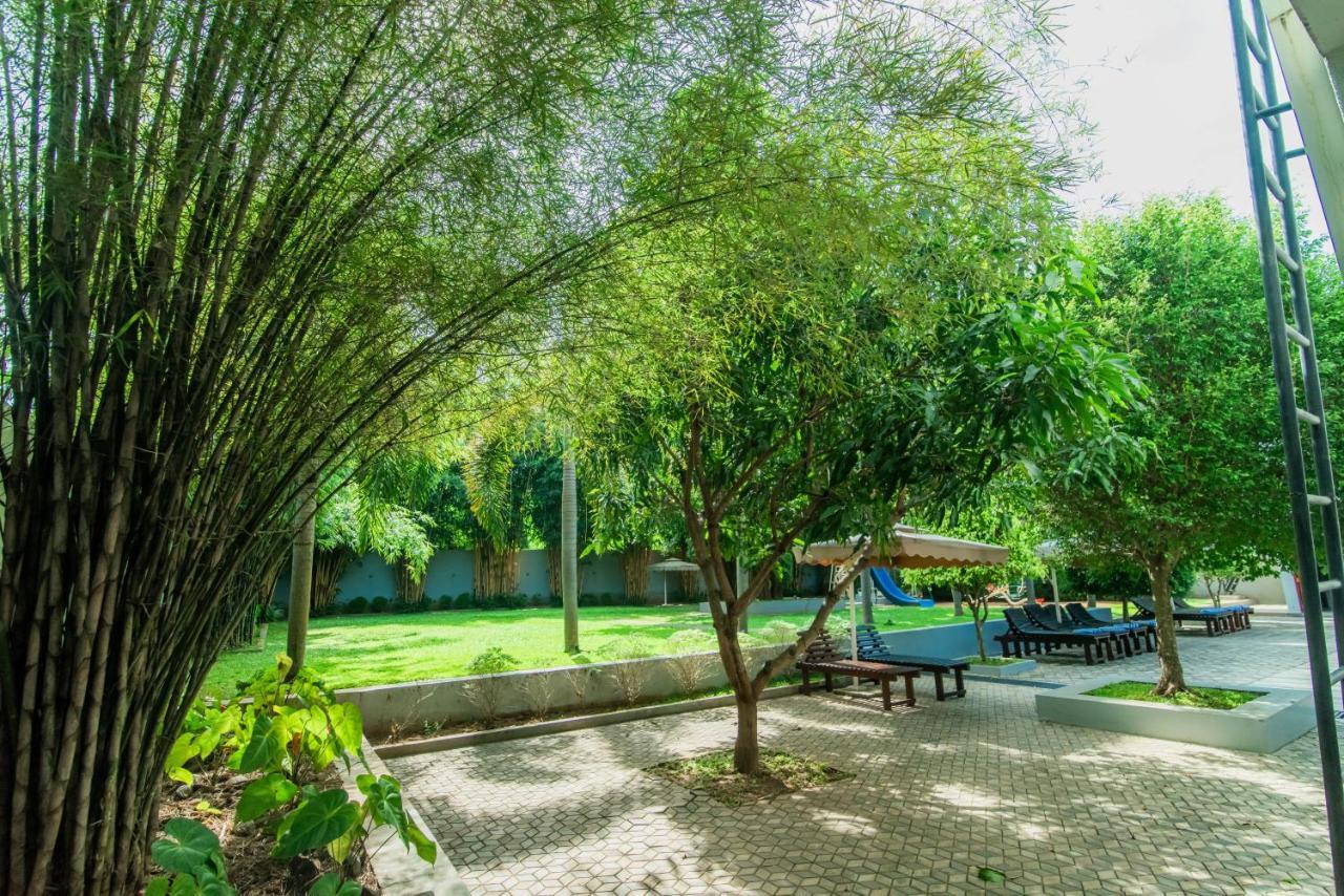Royal Reach Udawalawe Otel Dış mekan fotoğraf