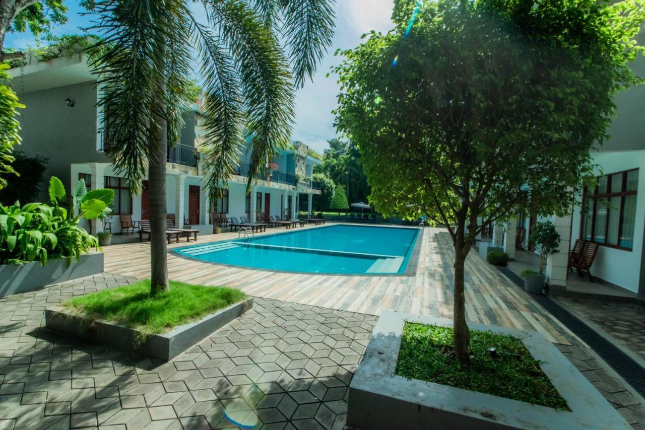 Royal Reach Udawalawe Otel Dış mekan fotoğraf