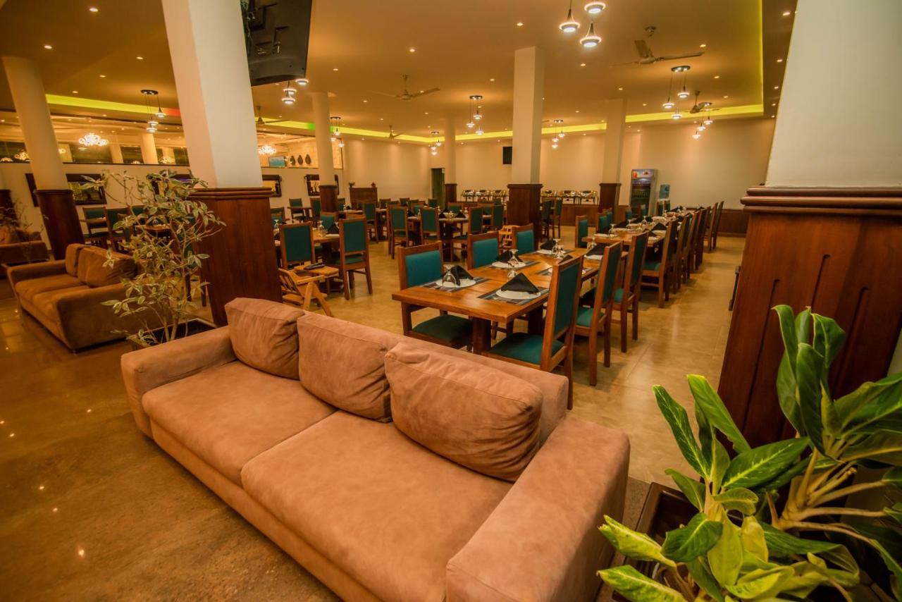 Royal Reach Udawalawe Otel Dış mekan fotoğraf