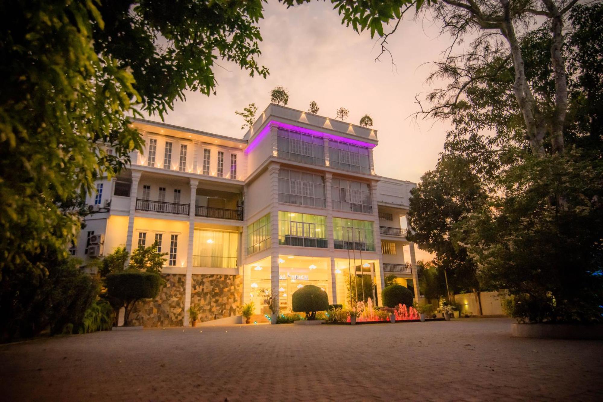 Royal Reach Udawalawe Otel Dış mekan fotoğraf